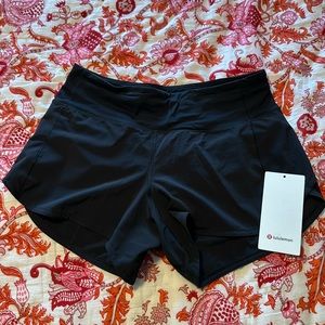 lululemon size 6 speed up mid rise short 4”